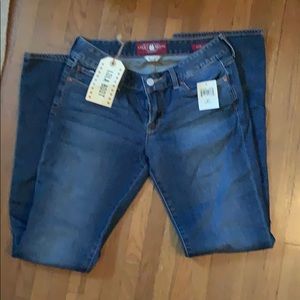 Lucky Brand Jeans NWT aside 27/4